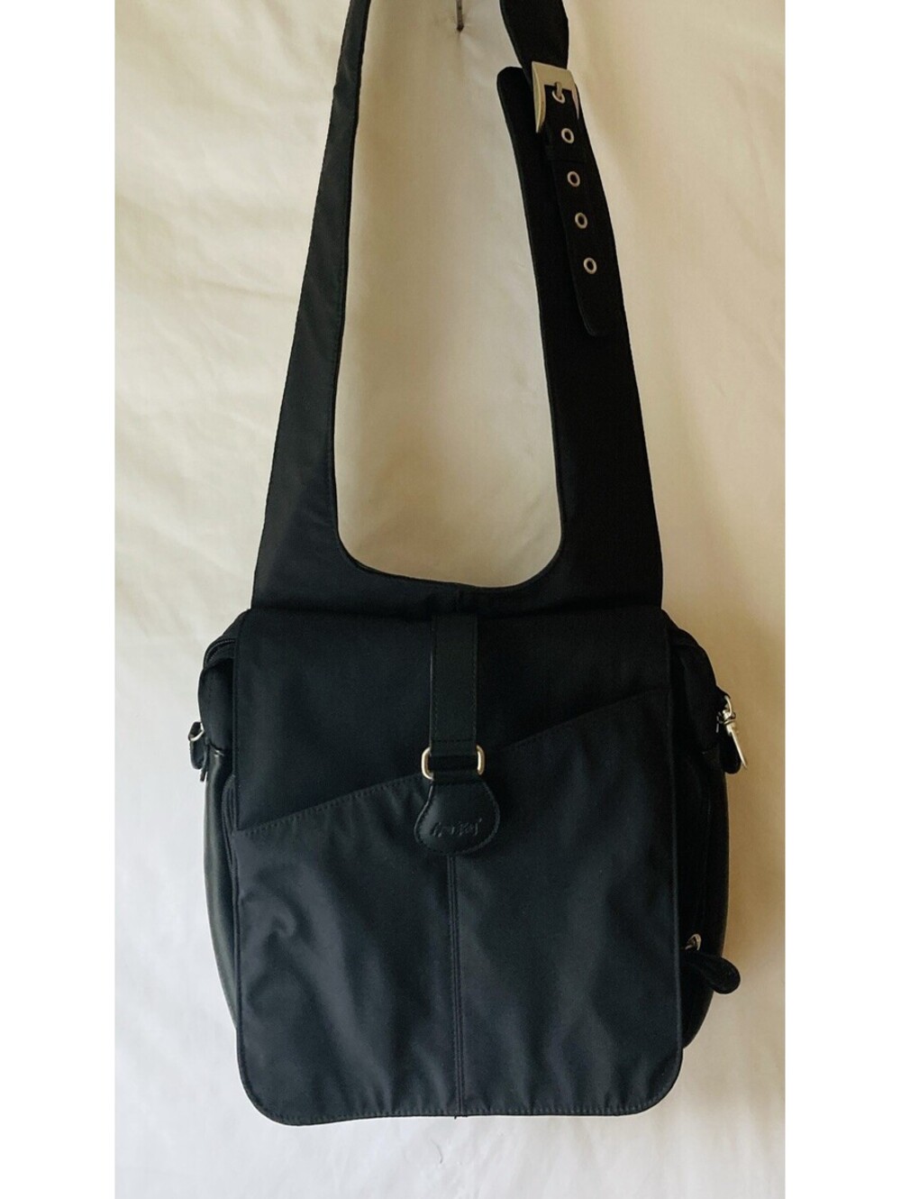 AmeriBag Healthy Back Bag Black Sling Crossbody Travel Organizer Shoulder Bag